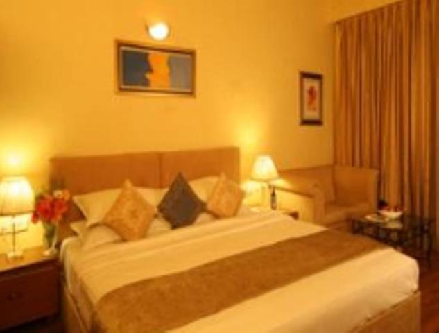 Meuse Jupiter Business And Luxury Hotel Nashik Room photo